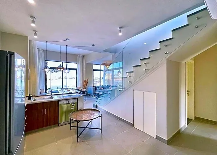 Haute & Hand-picked 4bdr Private Pool