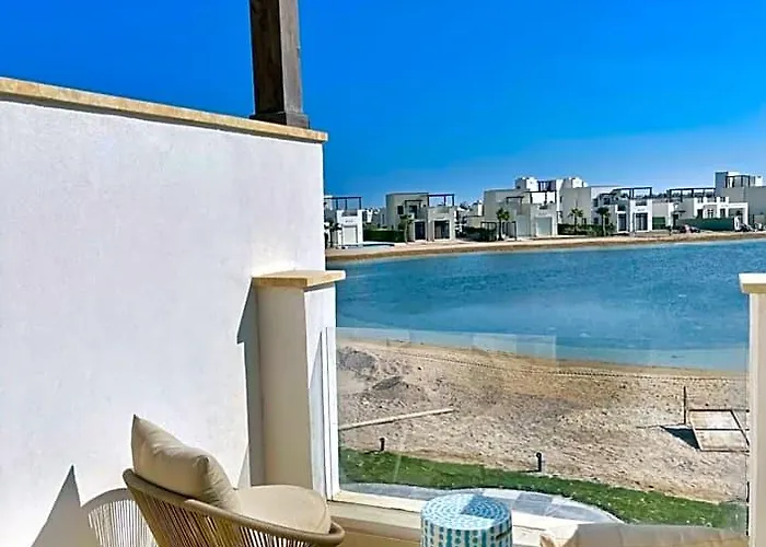 Szálloda Haute & Hand-picked 4bdr Private Pool 3*